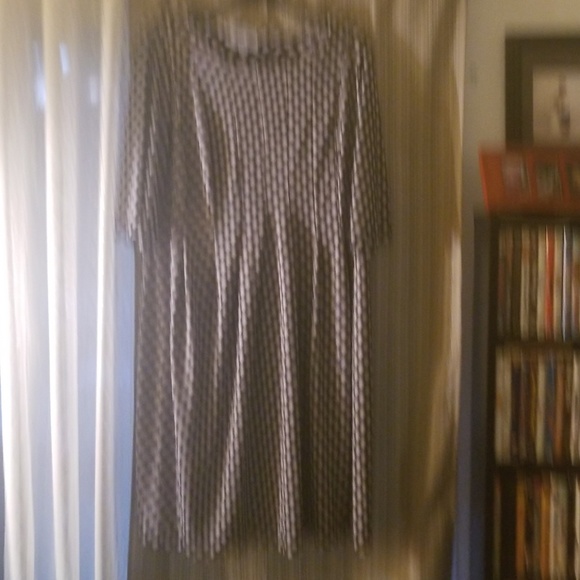 Black and white midi - Picture 3 of 3